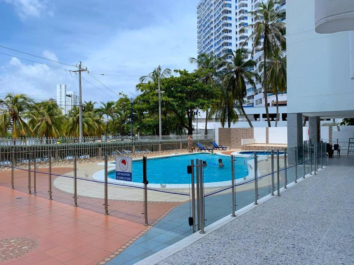 Apartamento con hermosa vista y cerca de playas Cartagena Exterior foto