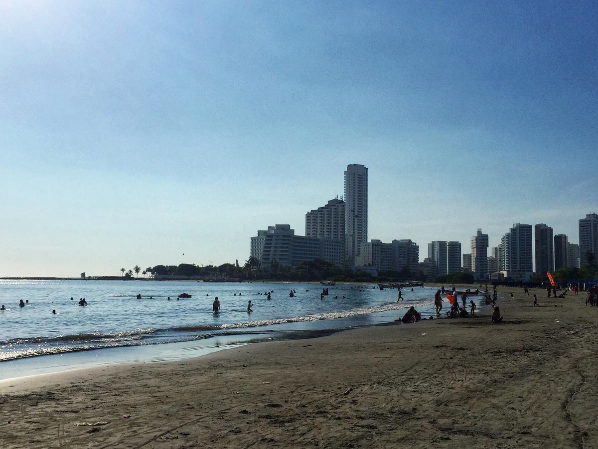 Apartamento con hermosa vista y cerca de playas Cartagena Exterior foto